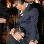 leonardo dicaprio atacado por hombre