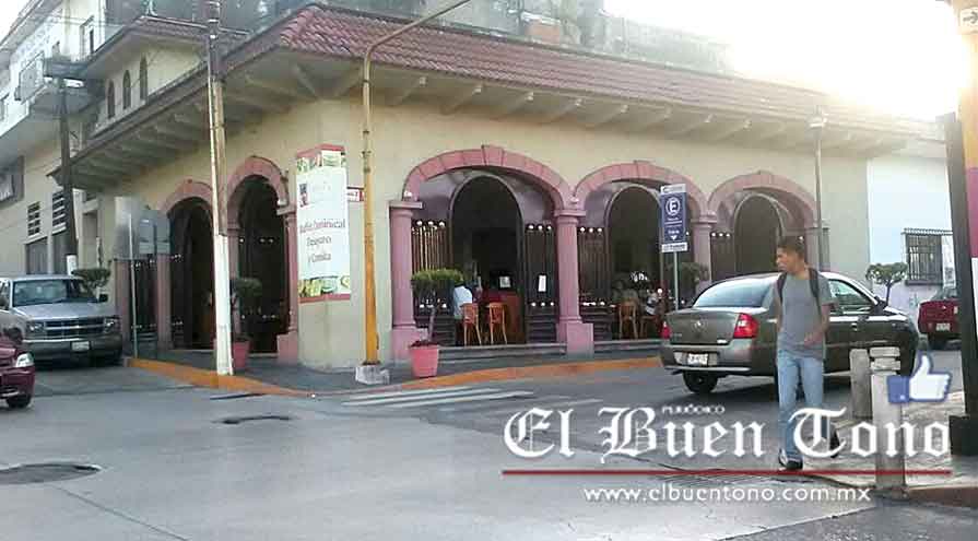 Roban en TAHONA – El Buen Tono