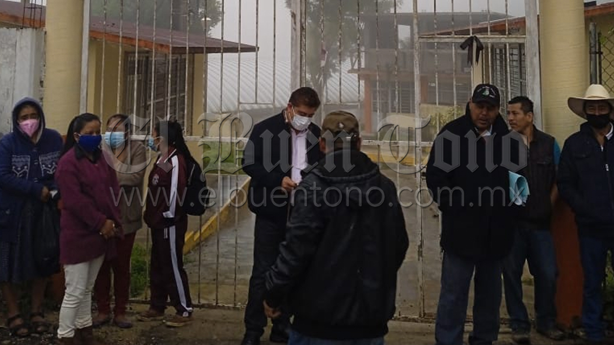 Toman Padres De Familia Técnica Agropecuaria De Temaxcalapa El Buen Tono 9870